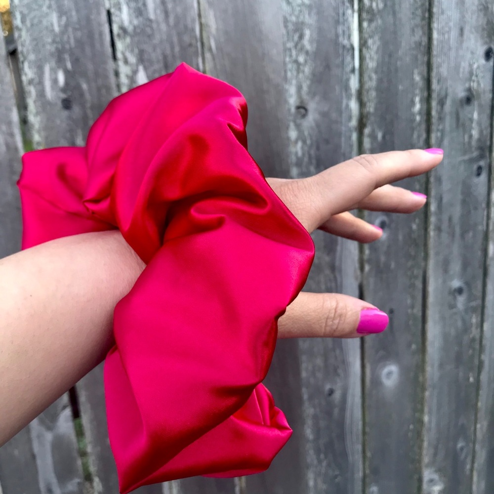 XXL Scrunchie - Cherry Red